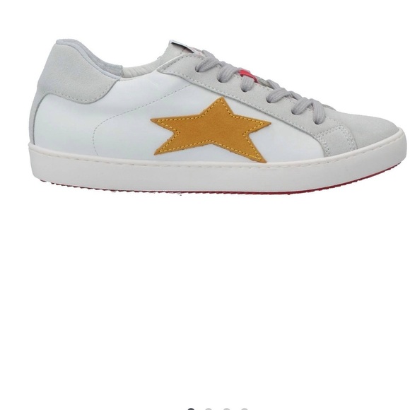 Ishikawa Women’s Sneakers - Size 7 (Fits More Like 6) - Picture 2 of 9